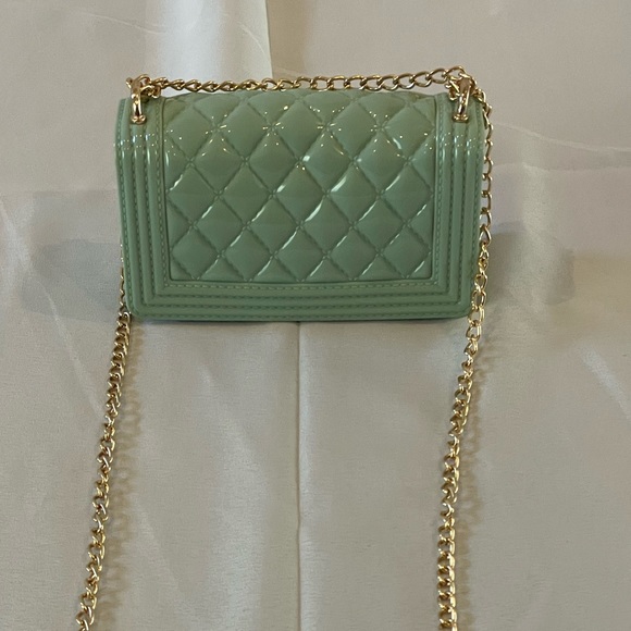Small mint jellybean clutch with gold hardware - Picture 4 of 4